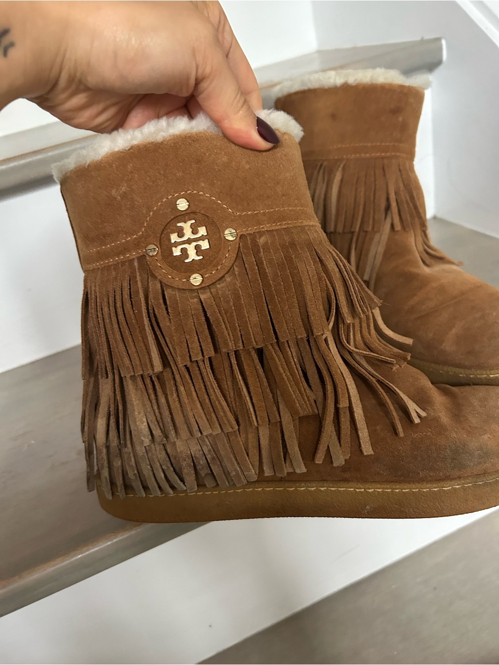 Tory Burch Chestnut Brown Suede Fringe Shearling moccasins - Picture 6 of 6
